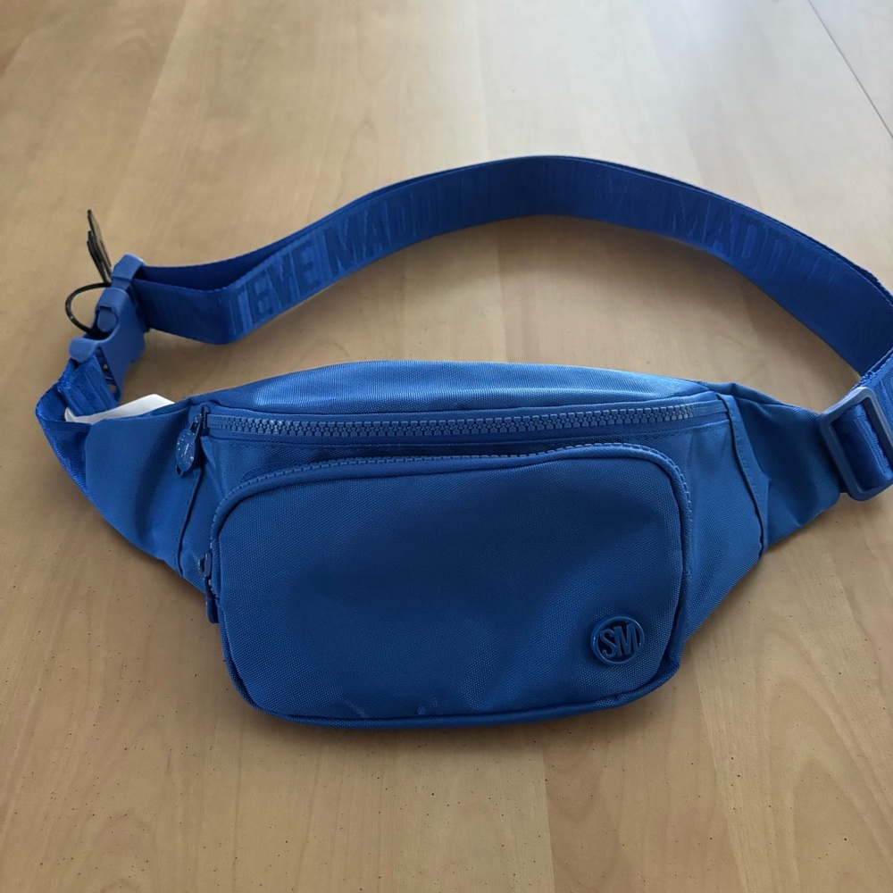 STEVE MADDEN Fanny Pack. Royal Blue. Brand New w/tags.Never Used. Fast Shipping